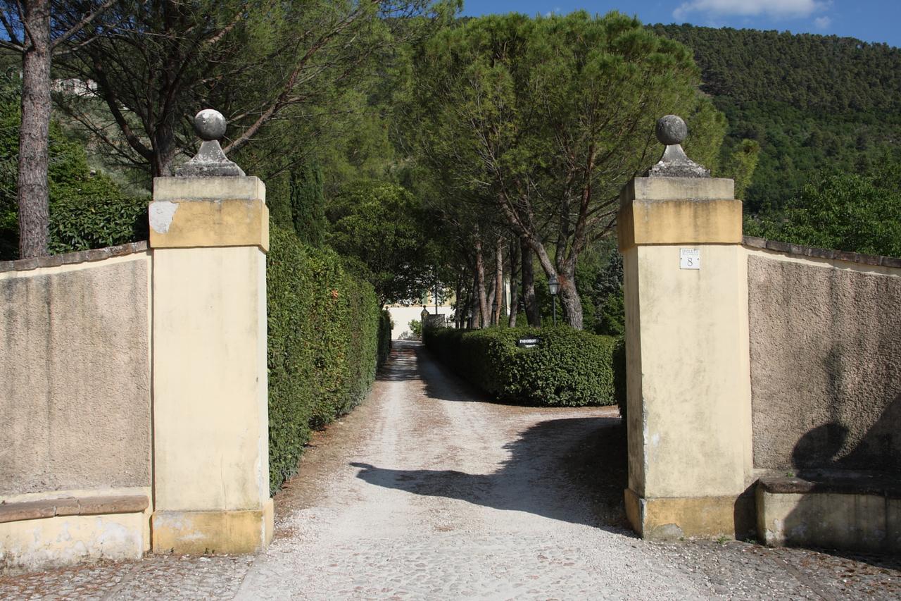 Villa Del Cardinale Сполето Экстерьер фото